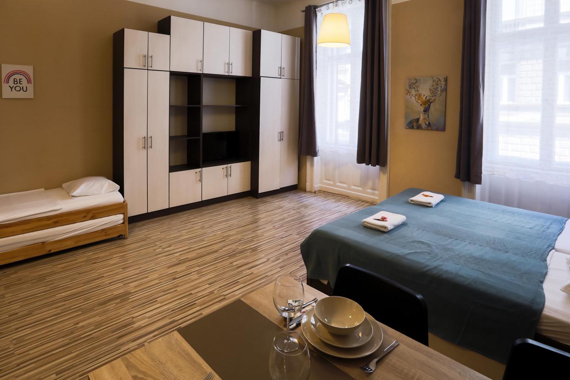 East Station Apartments บูดาเปสต์ ภายนอก รูปภาพ