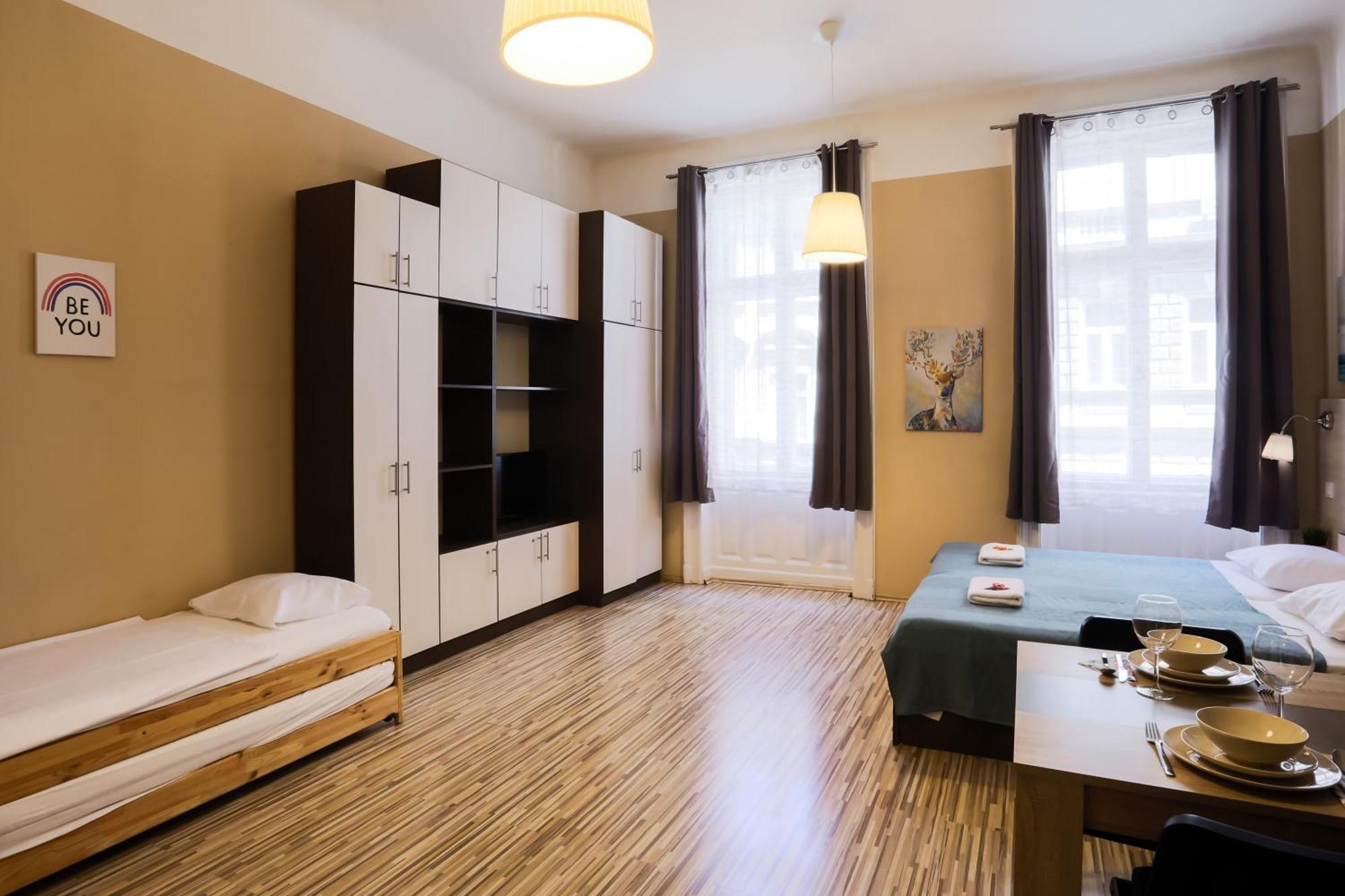 East Station Apartments บูดาเปสต์ ภายนอก รูปภาพ